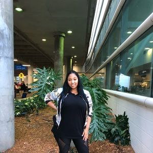 Meet your Posher, Mila